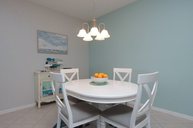 Building Photo - 9170 Southmont Cove