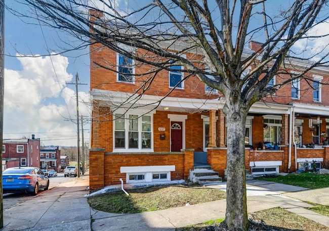 Building Photo - Available Now- Beautiful 3 Bedroom, 2 Bath Home in Baltimore, MD!