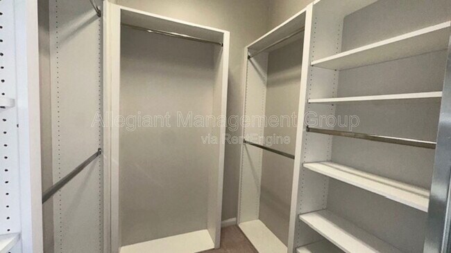 Building Photo - 11962 Kipper Dr