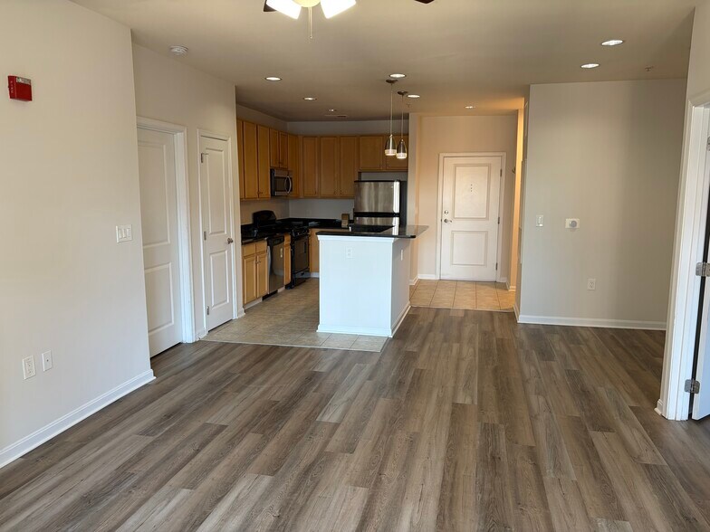 Building Photo - 2665 Prosperity Ave