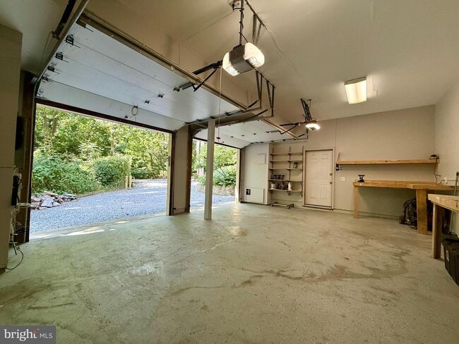 Building Photo - 523 Epping Forest Rd