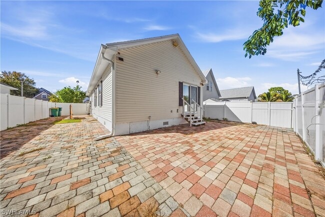 Building Photo - 286 Leawood Cir