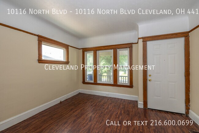 Building Photo - Side-by-side Cleveland Duplex