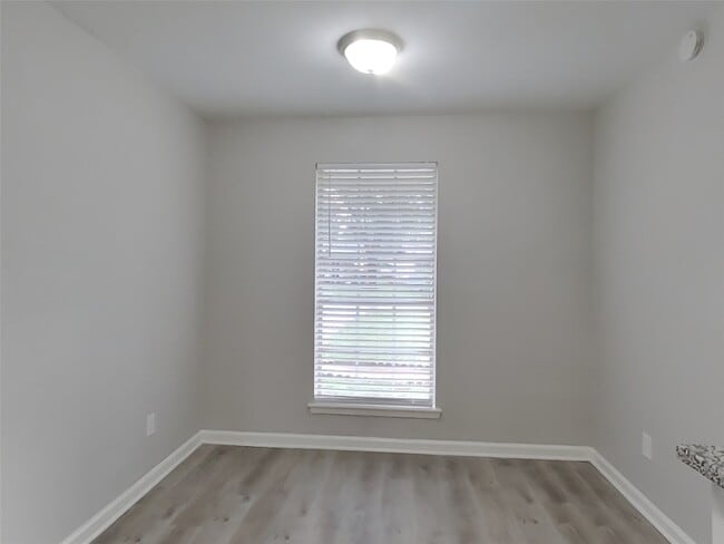 Building Photo - 9007 Gauguin Dr