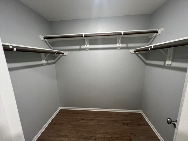 Building Photo - 3783 Solanum Dr