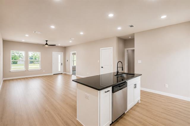 Building Photo - 120 Brookview Dr