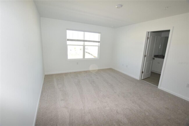 Building Photo - 3232 Gardenia Reserve St