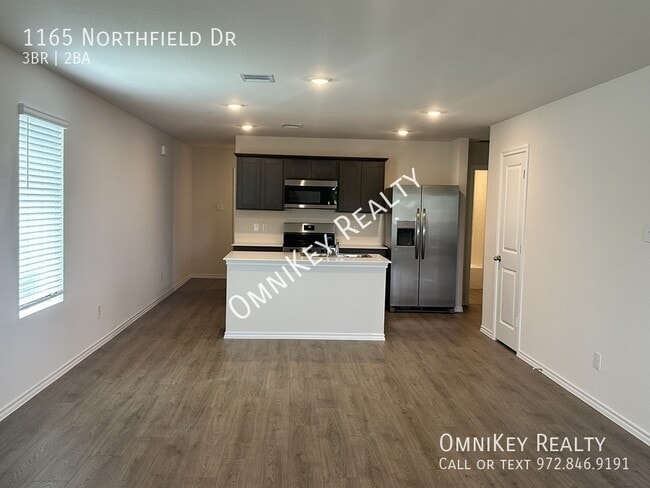 Building Photo - 1165 Northfield Dr