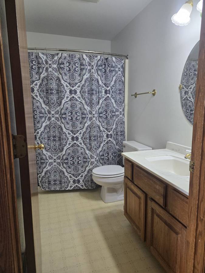 Building Photo - 5849 Woodland Dr