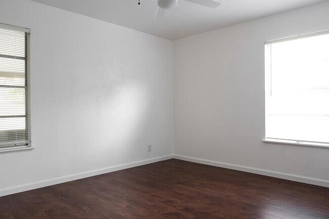 Building Photo - 11507 Whitewing Ave