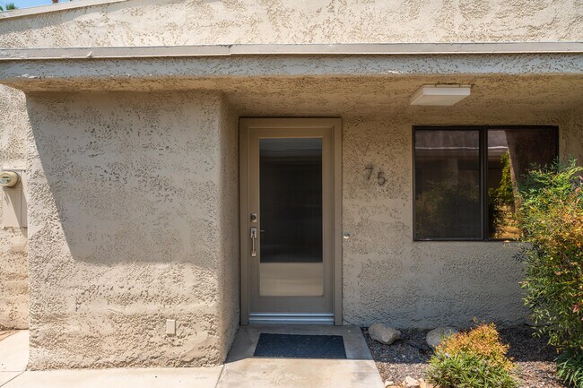 Building Photo - 1111 Ramon Rd