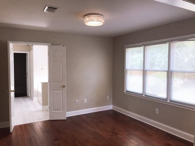 Building Photo - 1049 Davis Bend Ct