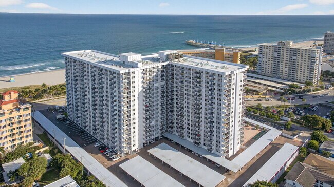 Building Photo - 405 N Ocean Blvd