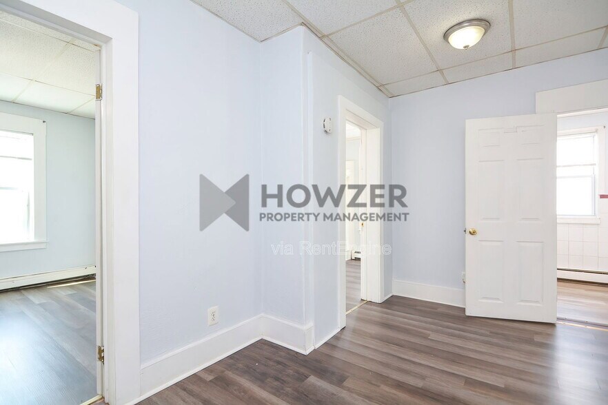 Building Photo - 9 Creedway