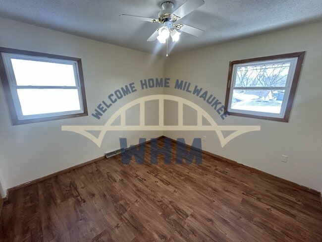 Building Photo - 6580 N 73rd St