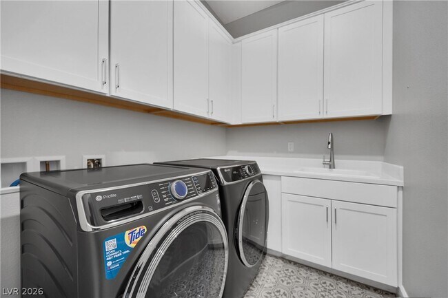 Building Photo - 265 Agnew St