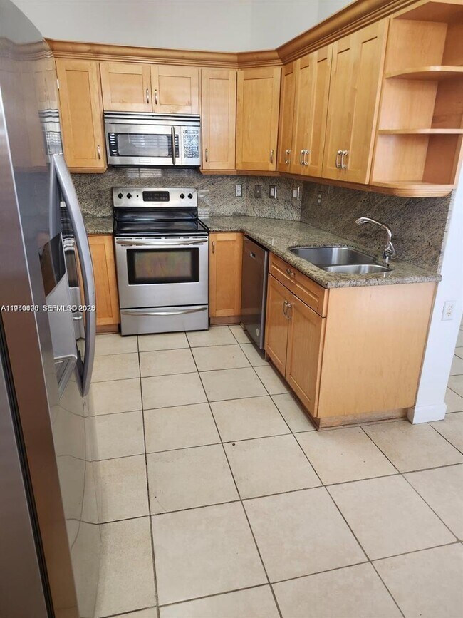 Building Photo - 12193 SW 124th Ct