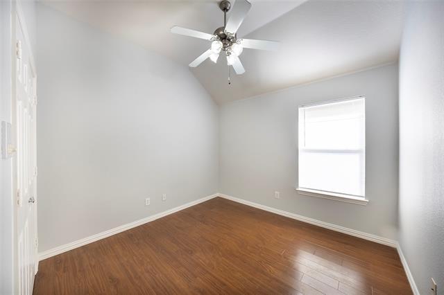 Building Photo - 2709 Lake Ridge Dr