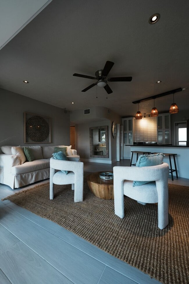 Building Photo - Affordable 3BR Home in Winter Park – Prime Location & Move-In Ready!