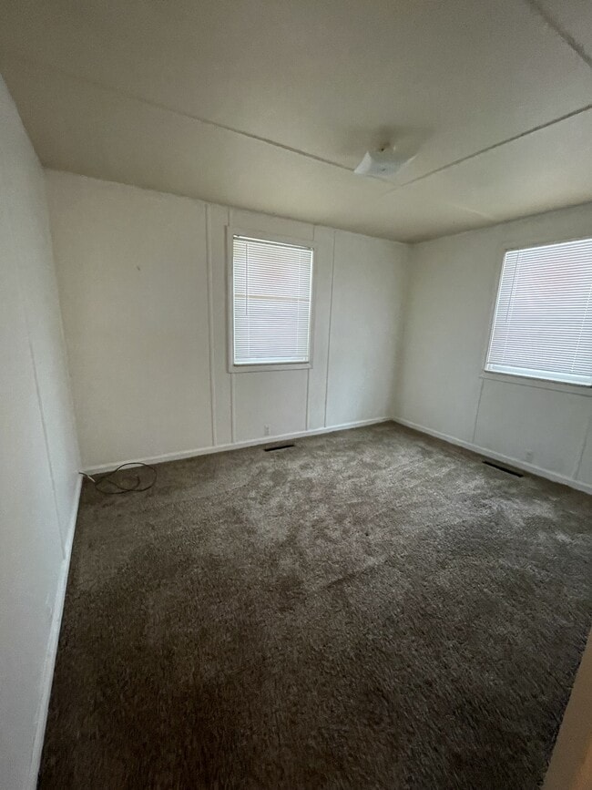 Building Photo - 505 Emerick St