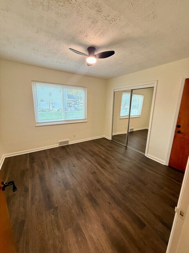 Building Photo - 2640 Aerial Ave