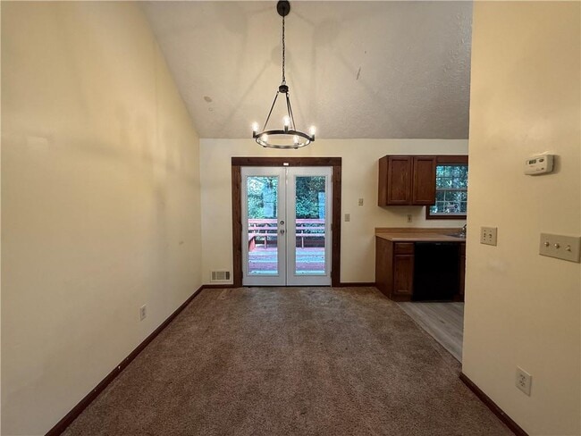 Building Photo - 4069 Shady Dr NW