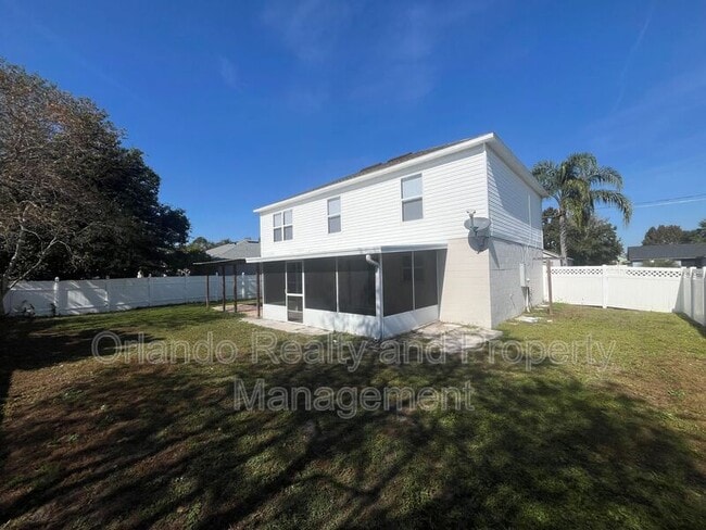 Building Photo - 204 Canterbury Ct