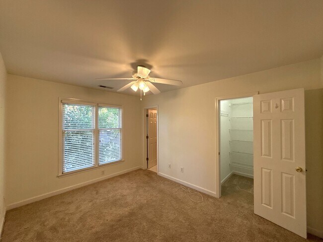 Building Photo - Dilworth/ Latta Heights