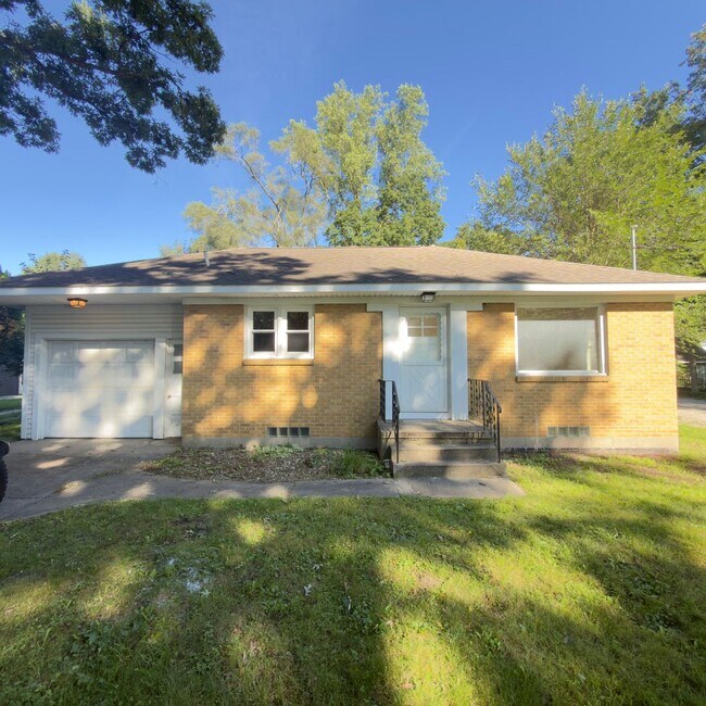 Building Photo - 2789 Thornapple River Dr SE