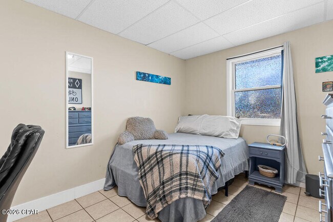 Building Photo - 808 Forestdale Ave