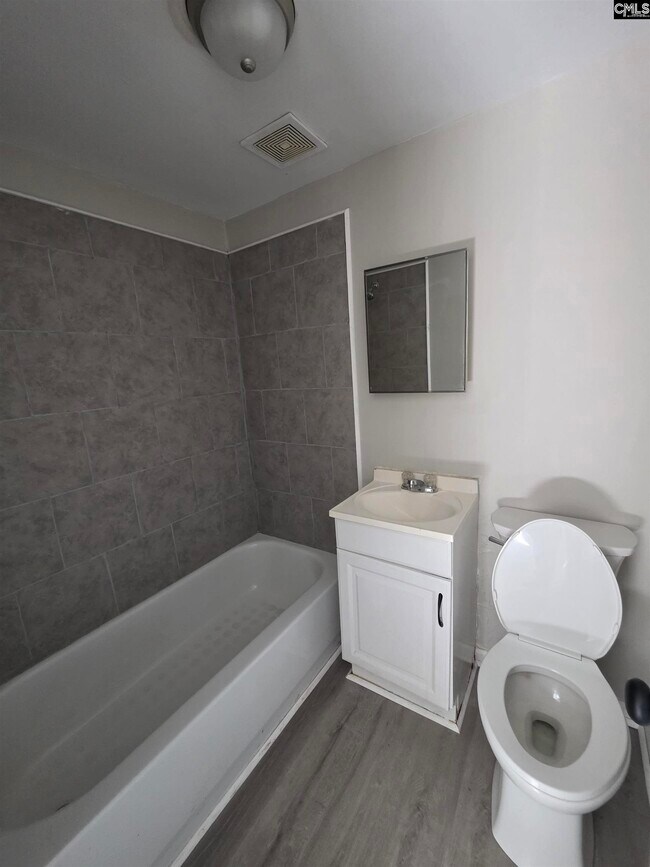 Building Photo - 4030 Gonzales Ave