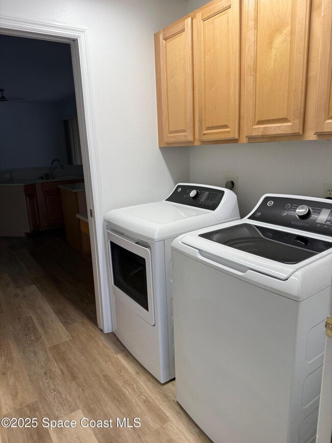 Building Photo - 1427 Grand Isle Blvd