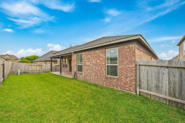 Building Photo - 15114 Winthrop Manor Way