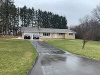 Building Photo - Newly Renovated Ranch Home - Country Living on 2 Acres!