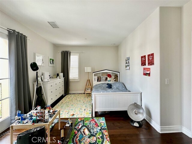 Building Photo - 108 Cordial