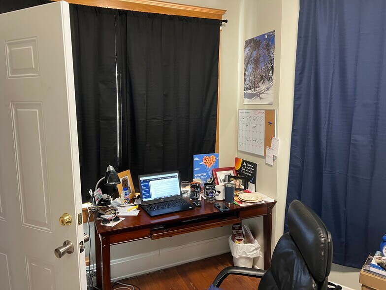 Building Photo - 527 Fortune Ave