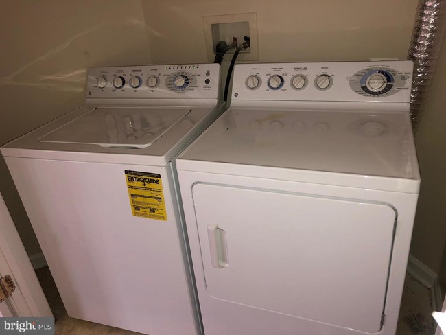 Building Photo - 12216 Open View Ln