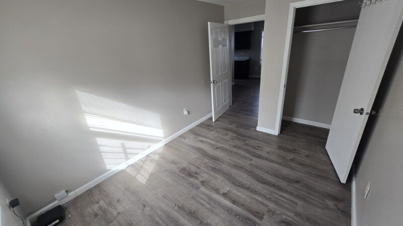 Building Photo - 405 Littleton Ave