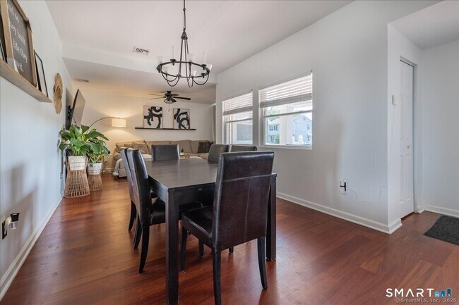 Building Photo - 90 2nd St