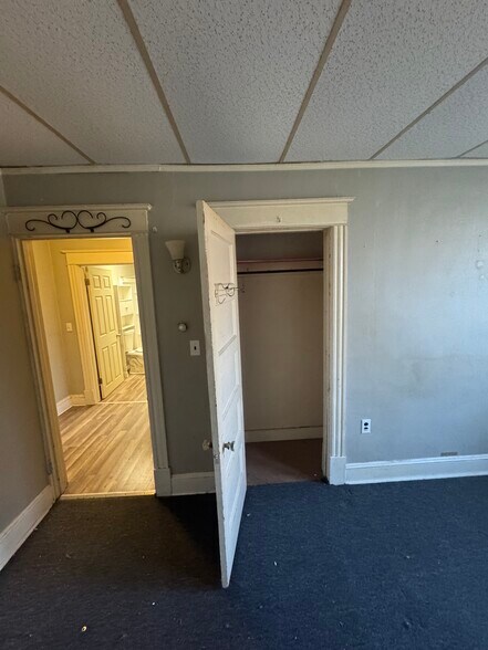 Closet For Room 1 - 150 Linden St