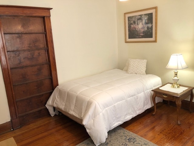 Room "B" - 526 Riddle Rd