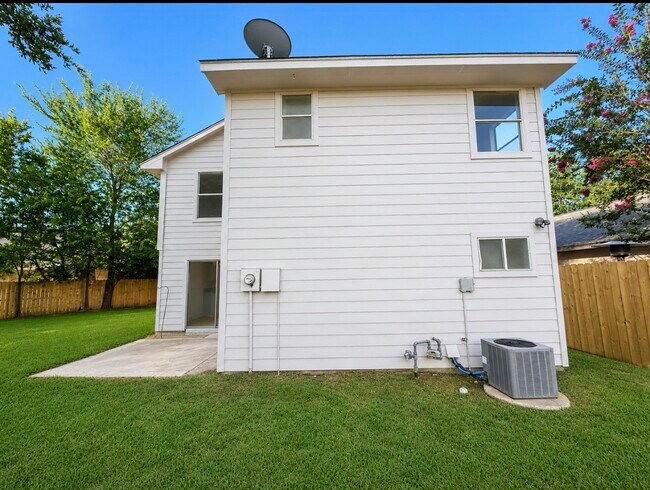 Building Photo - 6706 Dinner Creek Ct
