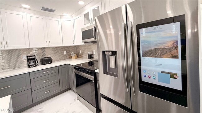 Building Photo - 201 Randy Ln