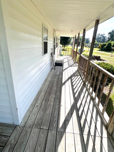 Wrap Around Decks - 671 Godley Rd