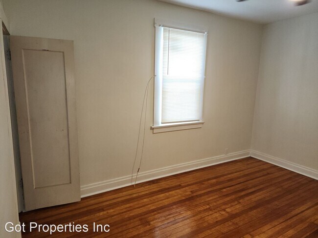 Building Photo - 2 br, 1 bath House - 3369 Oxford Blvd