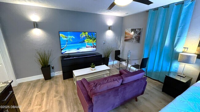 Building Photo - 236 N Keech St