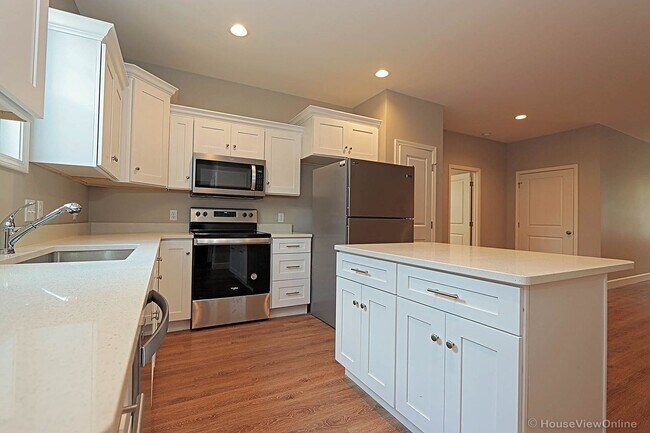 Building Photo - 1735 Dunklin St