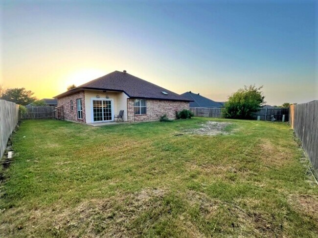 Building Photo - 8104 Eagle Cir