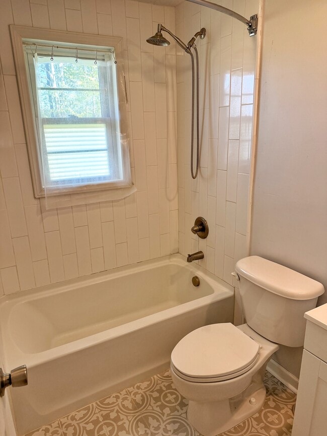 Building Photo - 1273 Halltown Rd