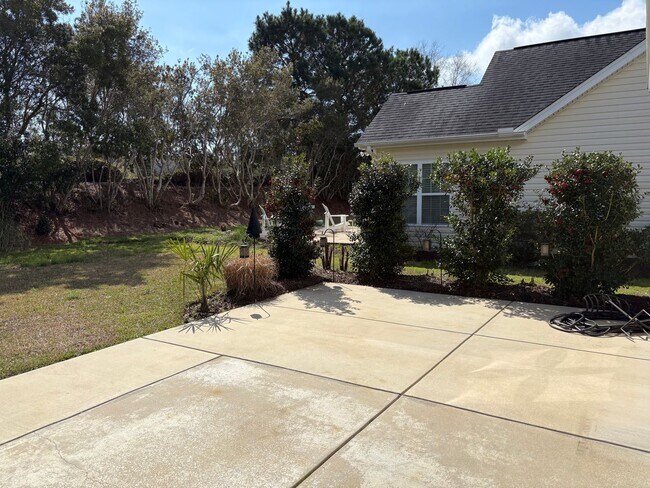 Building Photo - 3154 Shorecrest Bay Dr